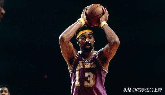 为什么张伯伦的各项得分数据如此惊人，在篮球界中的地位却不及乔丹，同位置相比也不如贾巴尔呢？插图29