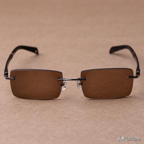 怎样鉴别树脂合成的石头,石头眼镜的鉴别方法有哪些？