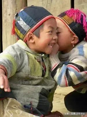现在那么多人做自媒体,想问下50万粉丝左右的人收入大概多少？