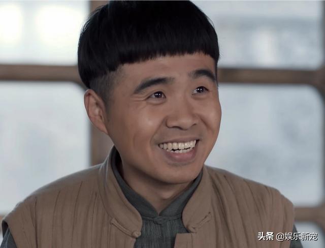 老酒馆小尊:《老酒馆》以“小尊为国跳海自尽”为结局，是什么意思