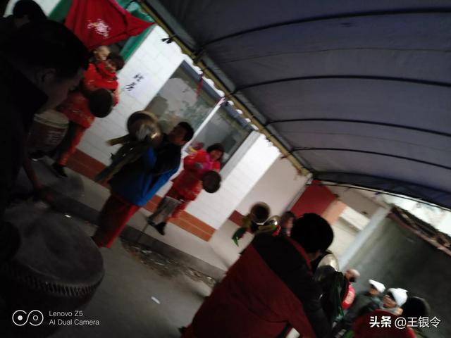 为什么爷爷坟墓只旺孙女,在农村为什么有些老人更爱长孙？