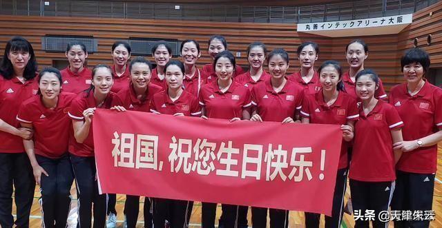 天津一日两宣，朱婷、胡尔克加盟！说说你的看法
