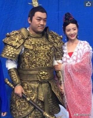 齐溪张一山公布恋情:哪些明星小时候比现在难看而哪些明星又比现在好看