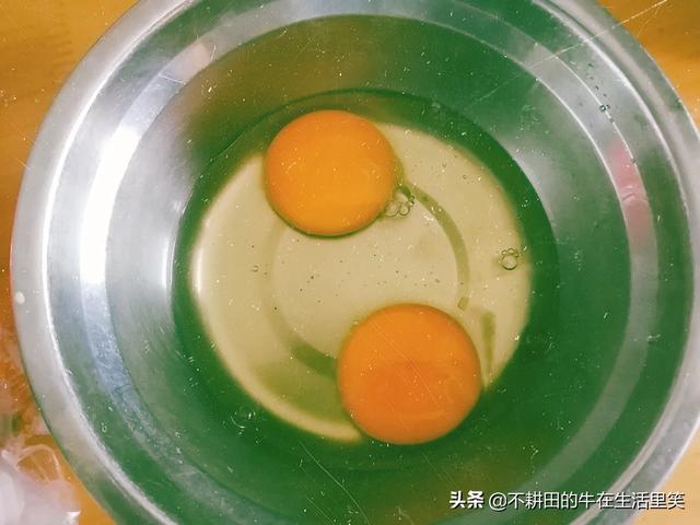 男人有哪些表现让你觉得很愚蠢？