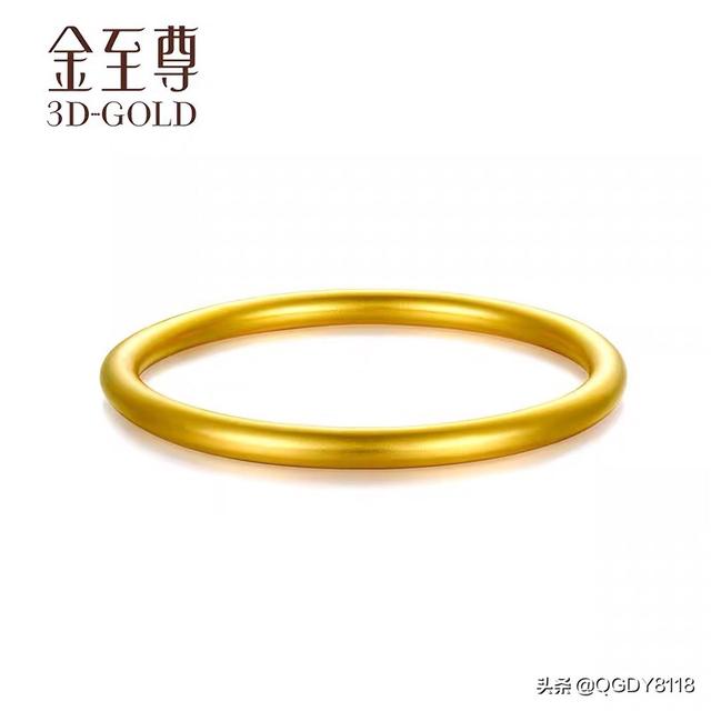 翡翠手镯的款式有几种,2019年流行的金手镯款式有哪些？