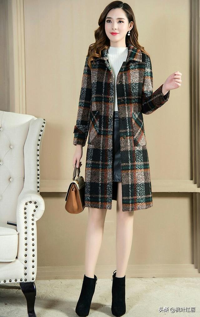 怎么选衣服:婚纱照怎么选衣服 今年过年流行哪些衣服？该如何挑选衣服进行搭配？