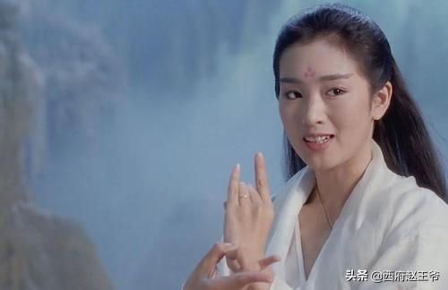 王玉燕:《天龙八部》中，王语嫣为什么懂那么多武功而自己一点都不会？