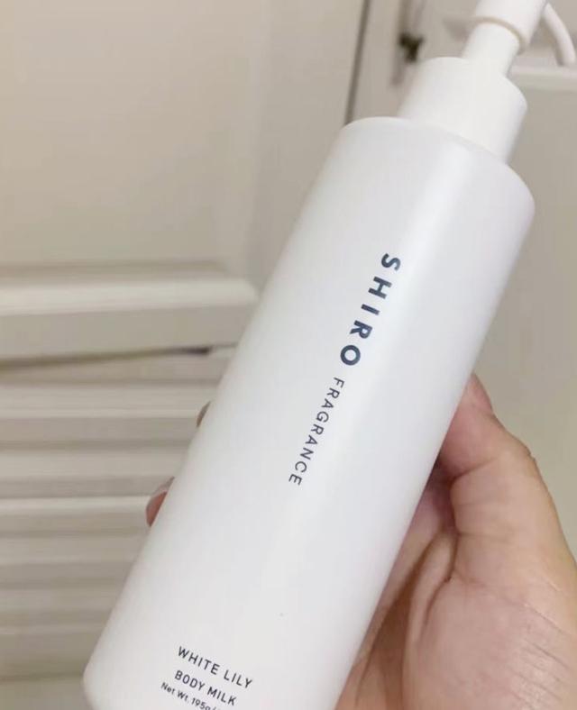 钟丽缇个人资料:你是否喜欢冻龄少女周慧敏