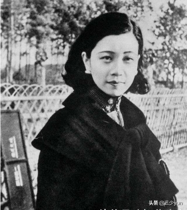 赵一荻:赵一荻父亲为何登报与女儿断绝关系？