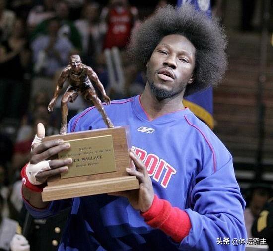 怀特塞德为什么叫白边:NBA中有没有哪位球员底薪加盟球队并且担任首发？