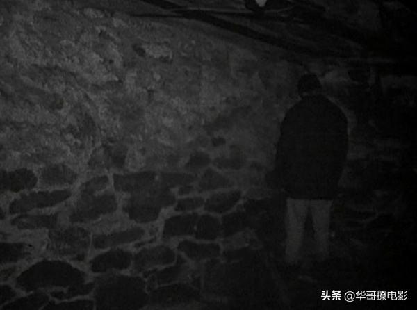 有哪些主播拍摄灵异事件:为啥有的伪纪录片或者用直播拍摄手法拍摄的恐怖片，更吓人呢？