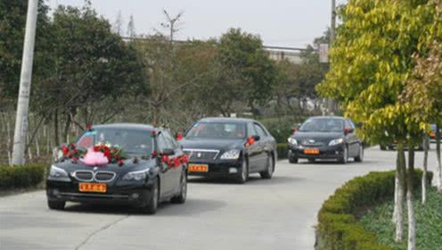 婚车遇上出殡车，究竟谁先让道？