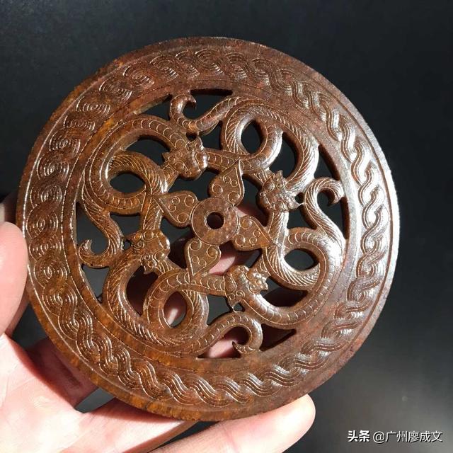 如何看一块玉值不值钱,买了一块玉，大家看看是什么料值多少钱？