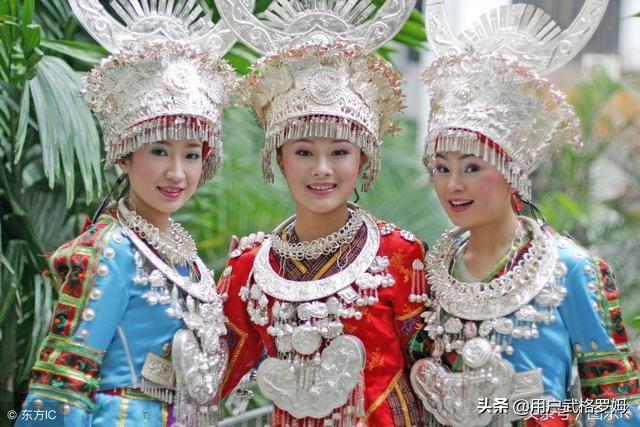 中国少数民族哪个民族的服装最好看