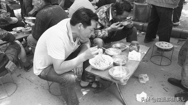 如何开电商店（和平精英如何免费获取电摇）