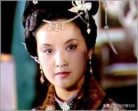 闺房偷换爱抚技巧:“贾宅第一罪人”，“极淫邪”，脂砚斋为何如此恶评王熙凤？