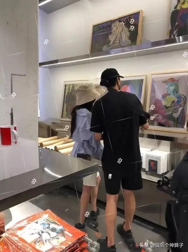 刘恺威的图片:大年初三，刘恺威为什么忽然在网上解释和杨幂关系