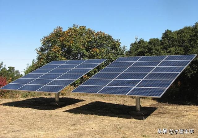 为什么不在车顶做一块太阳能充电板，在停车时用来给电池巡航？
