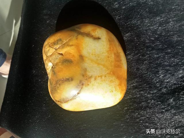 怎么看真假和田玉,和田玉贵吗？怎么分辨真假和田玉？