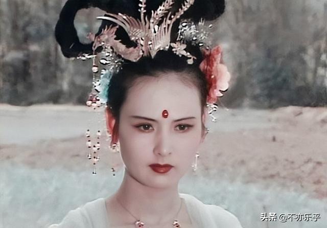 西游记之蜘蛛精:为什么86版西游记嫦娥仙女都长得一般，而蜘蛛精都那么漂亮呢？
