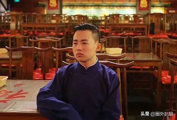 为什么好多人喜欢郭德纲的儿子郭麒麟,是因为郭德纲吗？
