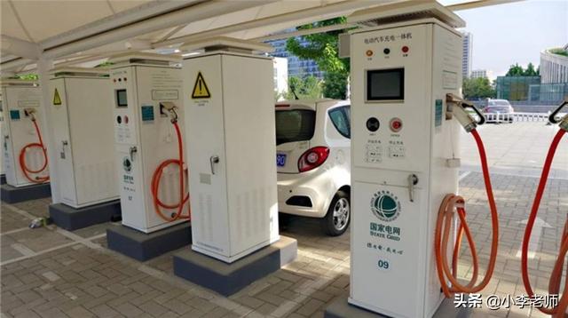 新能源汽车充换电站，蔚来汽车「换电模式」是不是赌赢了？