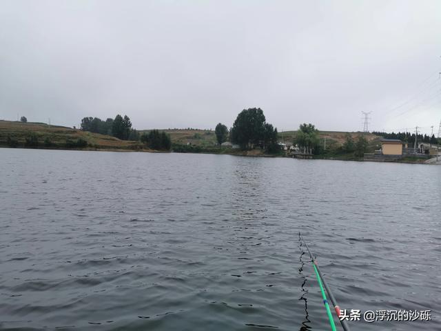 头条问答 大水面库区夜钓 目标鲤鲫 要做哪些准备 朋友们有啥好办法 浮沉的沙砾的回答 0赞