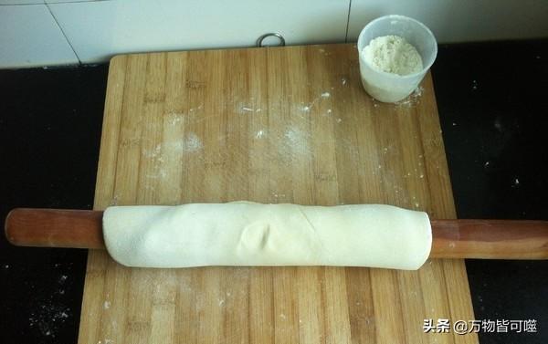 柳岩化身美厨娘:亲们，蜗居在家都制作出了哪些美食呢配图求分享，我也想尝尝