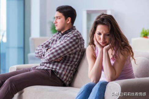 如何看待已婚男性与单身<a href=https://maguai.com/list/32-0-0.html target=_blank class=infotextkey>女性</a>天天聊微信