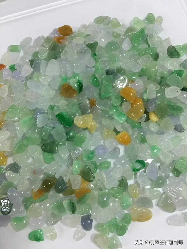 玉器的文化内涵,玉佩，请大家帮忙看看是什么图案寓意？