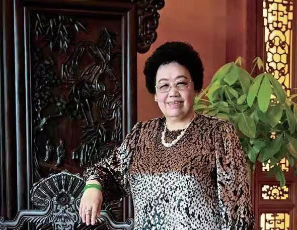 迟重瑞与陈丽华:当年“唐僧”迟重瑞为什么会爱上女首富陈丽华