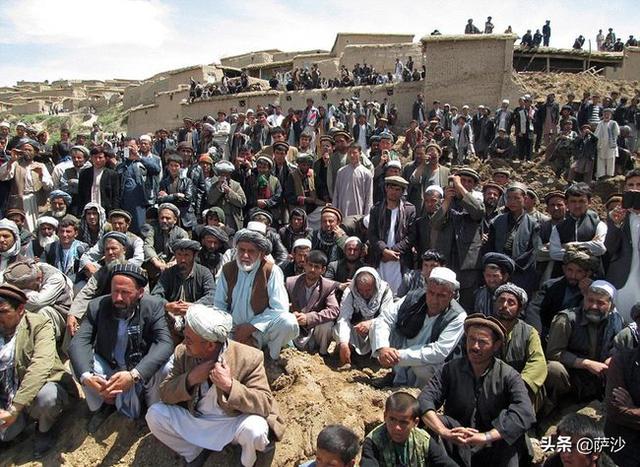阿富汗何以成为全球最大鸦片生产国，土地贫瘠的阿富汗靠什么养活4000万人口？
