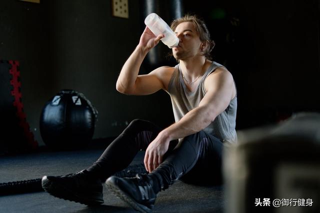 每天喝两升水，加五公里慢跑能减肥吗？减肥速度怎么样？ 天天慢跑可以减肥吗