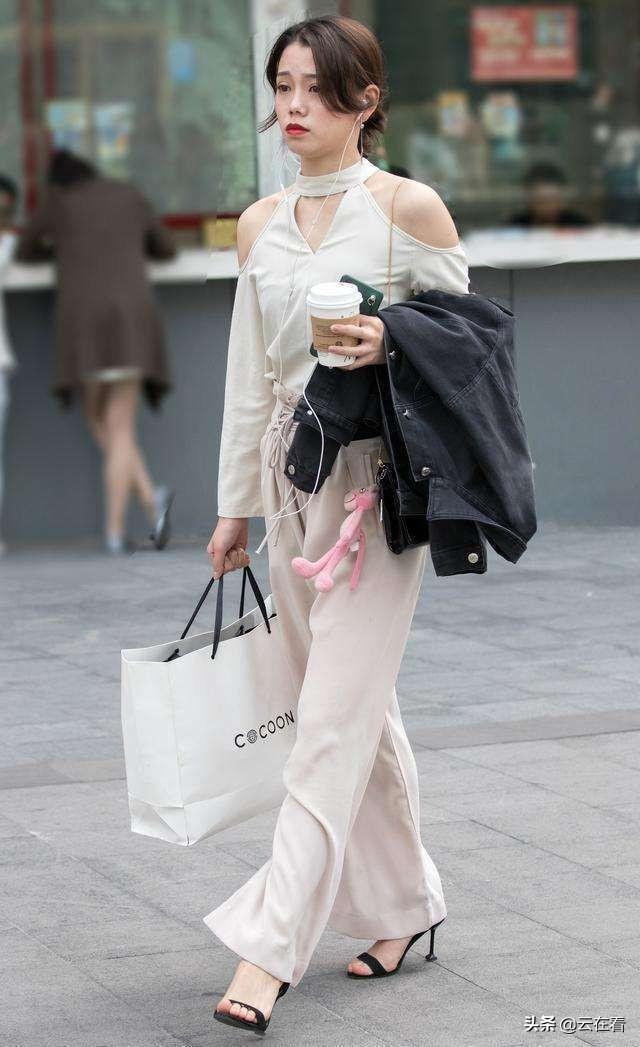 家有儿女街拍灵异事件:《家有儿女》的穿帮镜头你记得几个？