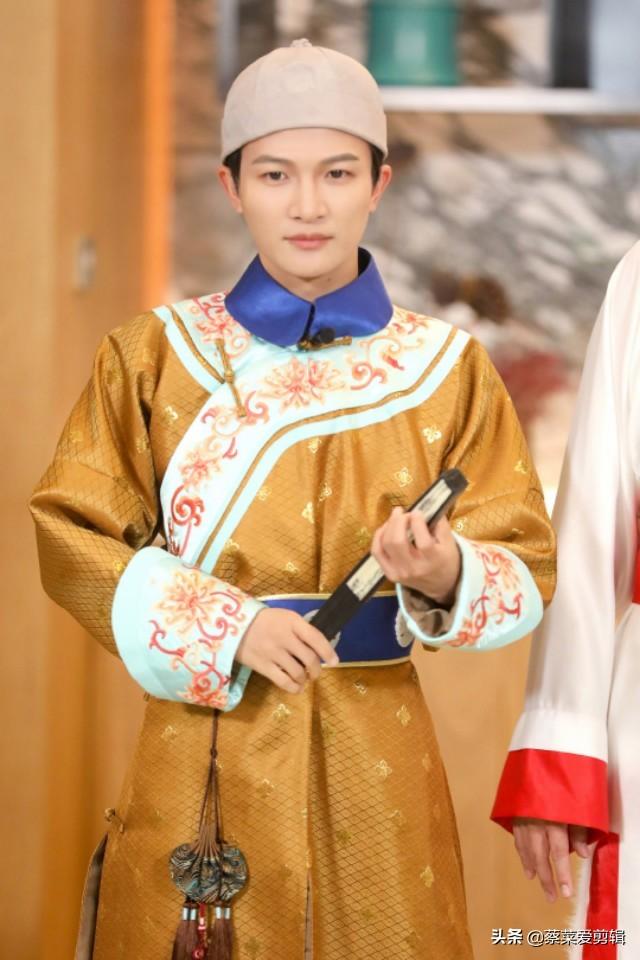 万茜回应周深:你们愿不愿意和我分享一下都存了周深什么样的照片