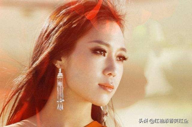 鲁豫有约刀郎云朵:在国内选十名女歌后，你觉得云朵能上榜吗？
