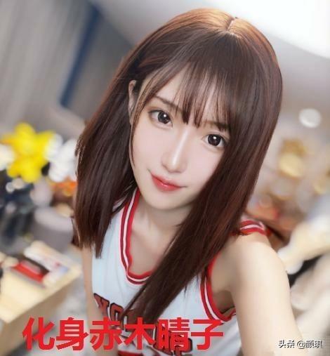 LOL腐团儿新作cos赤木晴子,身材与篮球完美呼应,网友：我想运球,你怎么看？
