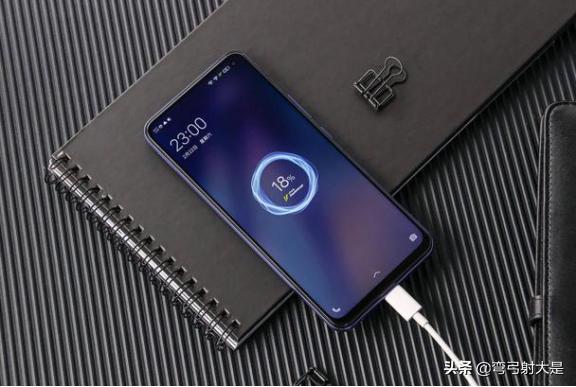 尊龙z6:从曝光的信息来看，你觉得Z6这款手机足够吸引人吗？