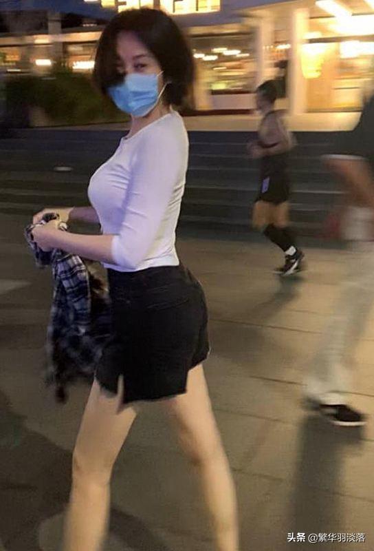 许晴和刘波:被媒体称为“尤物”如时光雕刻的美人，许晴究竟是个怎样的人？