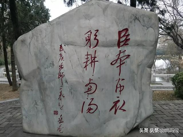 三顾茅庐刘备离诸葛亮有多远？前后花了多长时间？