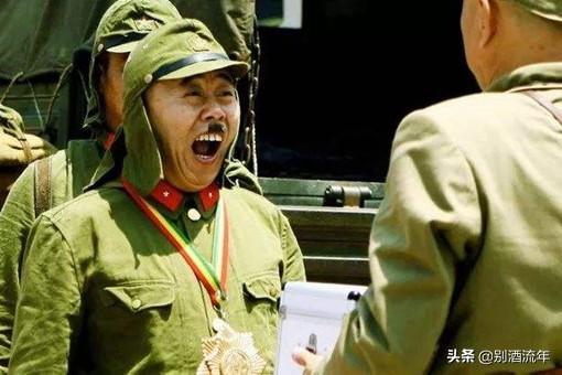 希特勒简介:历史上二战时期卓别林塑造的形象为什么和希特勒那么像？