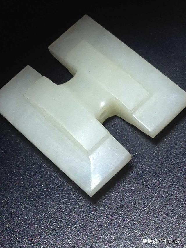 古玉器:古玉文化深远，鉴别难。在国内收藏古玉的都是些什么样的高人？