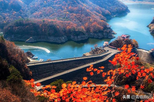 旅遊景區關門山風景區門票,位於遼寧省東部山區的本溪滿族自治縣境內