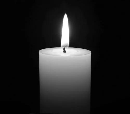 人去世后旁边的人为什么要拉住亲人不让靠近尸体