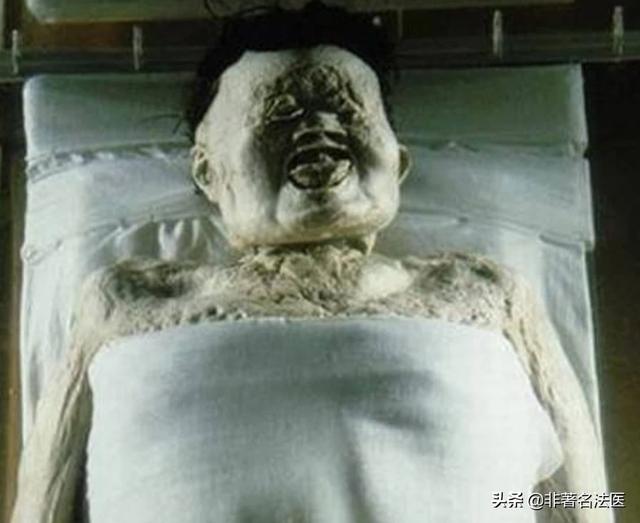 清朝女干尸不腐，有些古尸千年不腐的原因有哪些