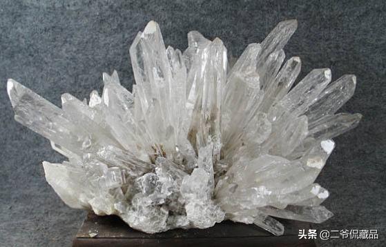 各色水晶的寓意及功效,各种颜色的水晶代表什么意思？