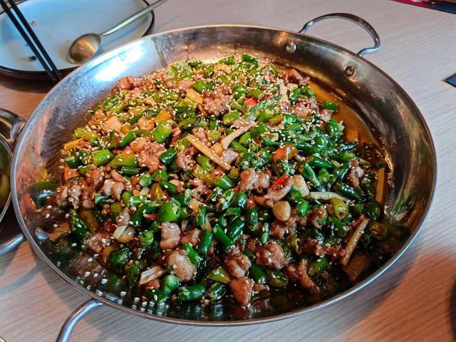 济南有哪些值得一去的餐馆馆子里一定要尝试的菜式有哪些