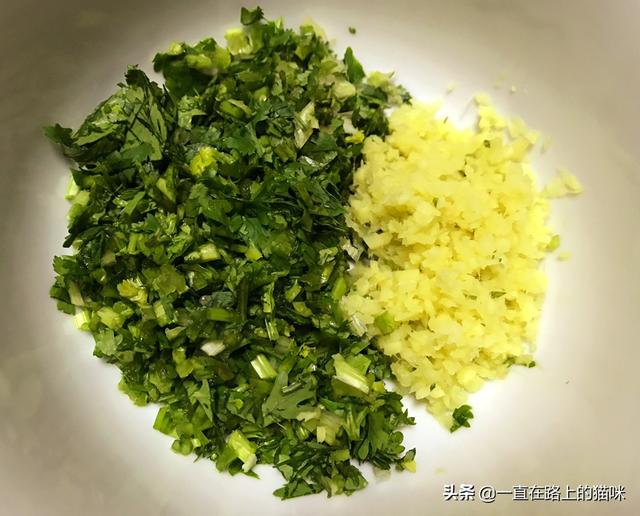 正直爱洁蟹浙江有吗:大闸蟹什么季节吃最合适？它有哪些营养价值？