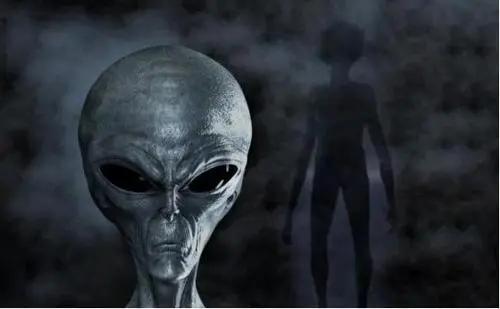 UFO的神秘现象，神秘UFO碎片上发现汉字是巧合吗