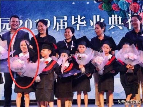 姚晨儿子:为什么说姚晨晒儿子幼儿园毕业照却意外暴露甜馨及其父母关系现状